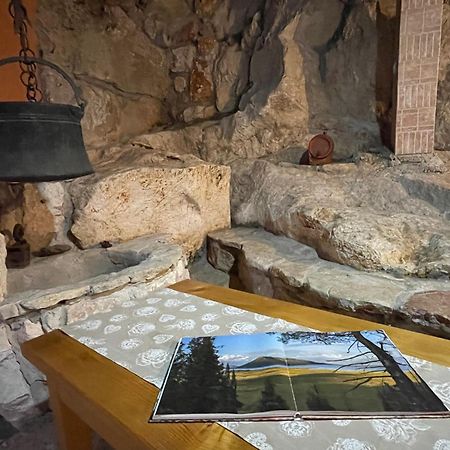 Cave Apartment Virpazar Exteriér fotografie