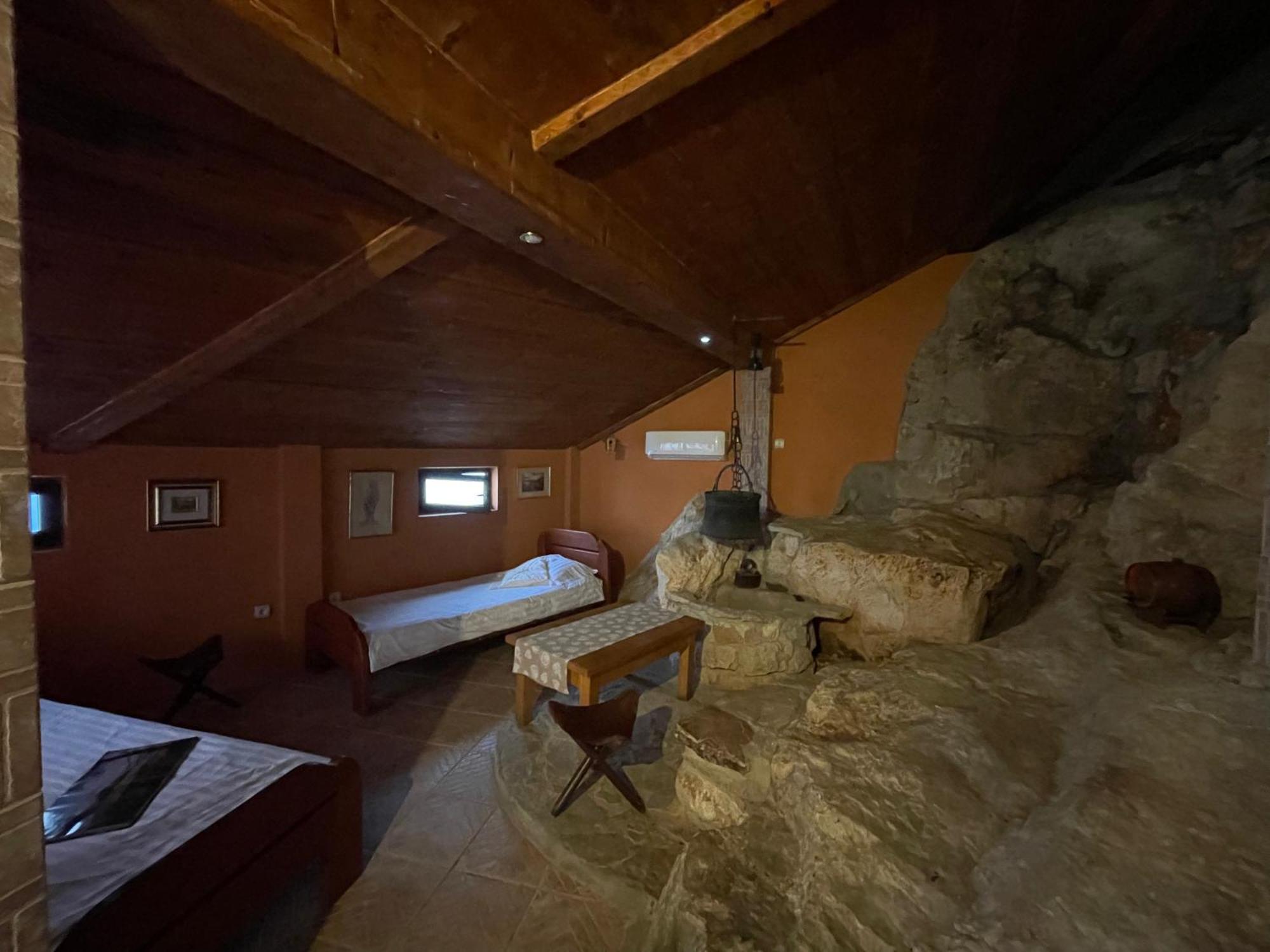 Cave Apartment Virpazar Exteriér fotografie